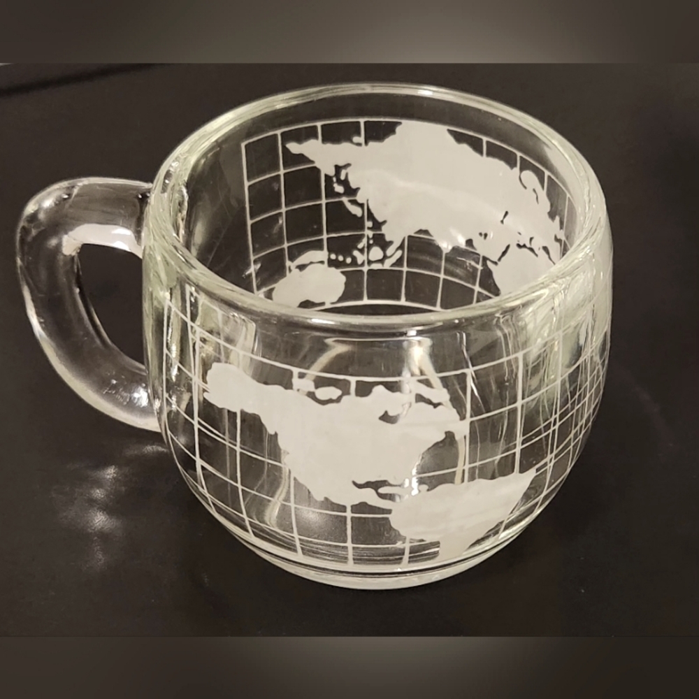 Vintage Nestlé Nescafé World Globe Etched Clear Glass Coffee Mug/Cup 6oz.